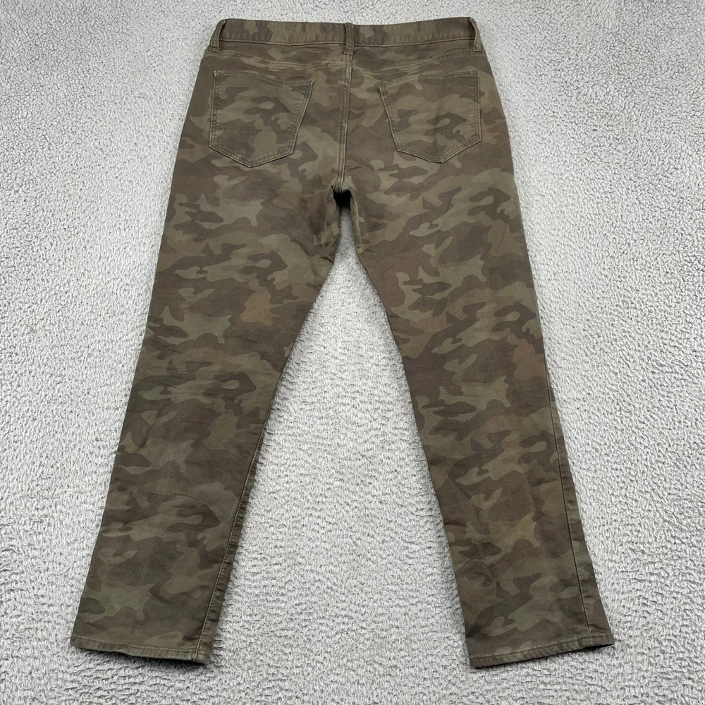 Banana Republic Travel Jean Mens 34x30 Green Camo Slim Fit Stretch Pants